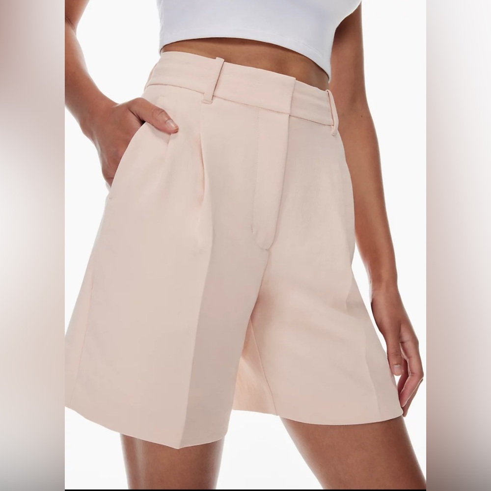 ARITZIA Wilfred The Effortless Shorts 7” (Sz 6)